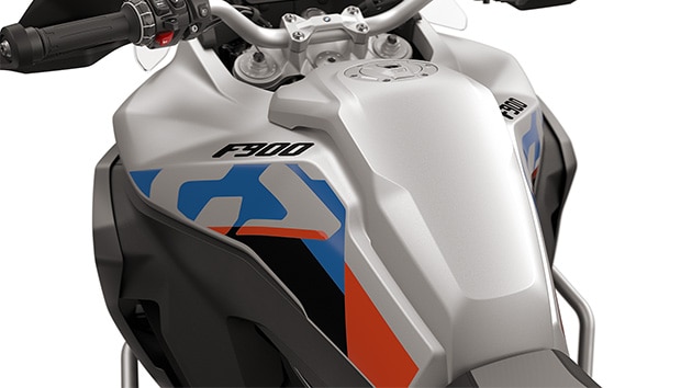 Nsc Multigallery Mobile 06 F900Gs Adventure.jpg.asset.1692092848195