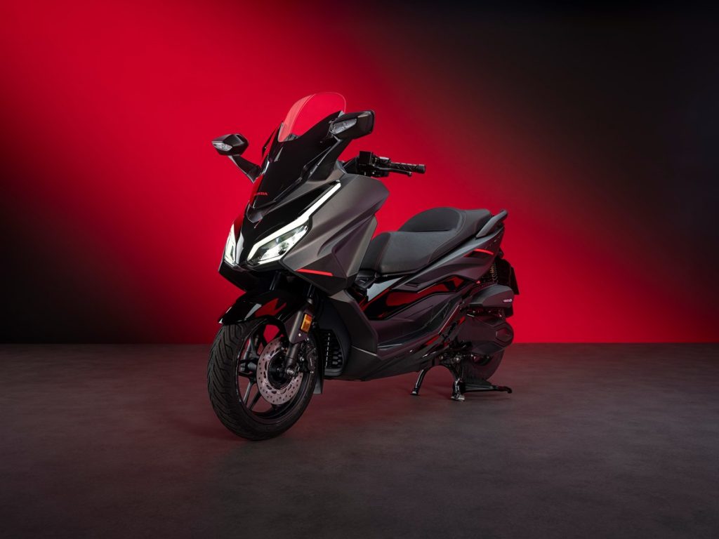 25Ym Honda Forza 350